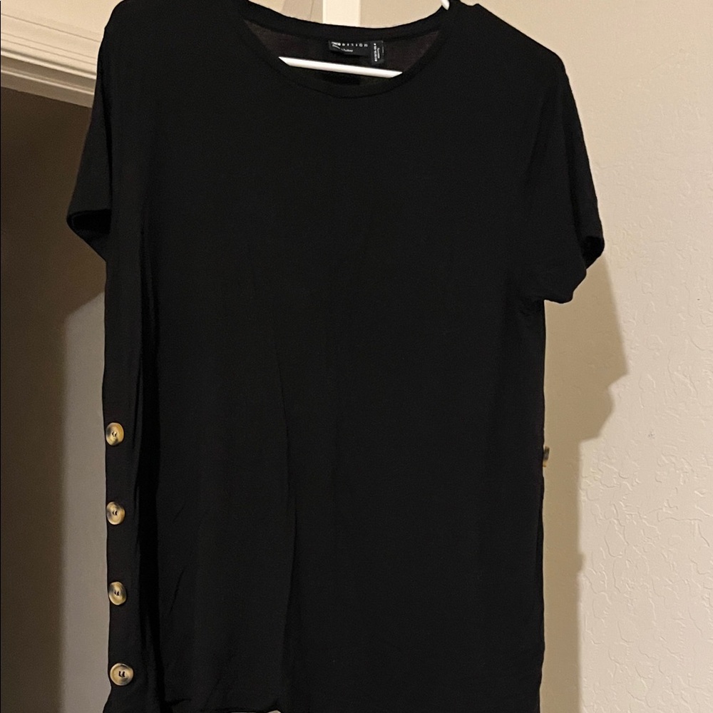 ASOS Maternity Stretch Viscose Cozy Black Tee with Side Buttons size 4